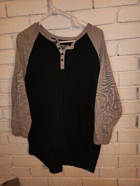 Mens 3/4 sleeve t shirt